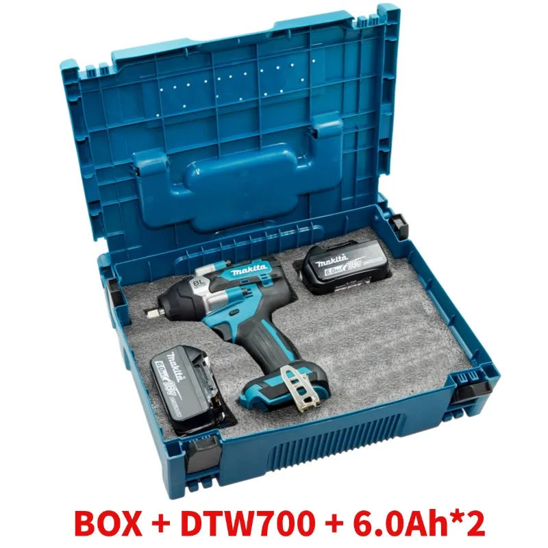Makita DTW700 kit contents packaging, two batteries and charger included